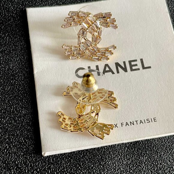 Chanel Earrings - Picture 5 of 5